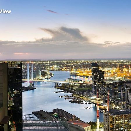 2Br Cbd Pad, City Views, Free Parking, Pool, Gym 멜번 외부 사진