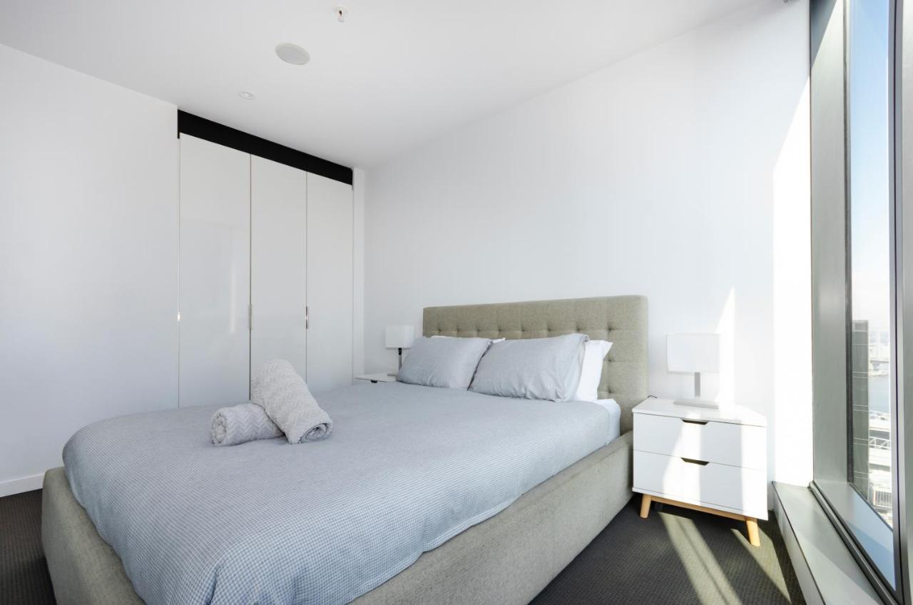 2Br Cbd Pad, City Views, Free Parking, Pool, Gym 멜번 외부 사진