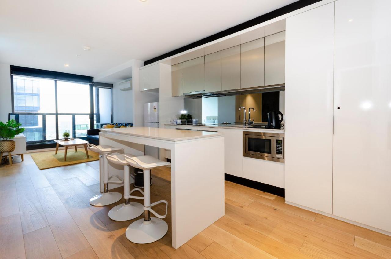 2Br Cbd Pad, City Views, Free Parking, Pool, Gym 멜번 외부 사진