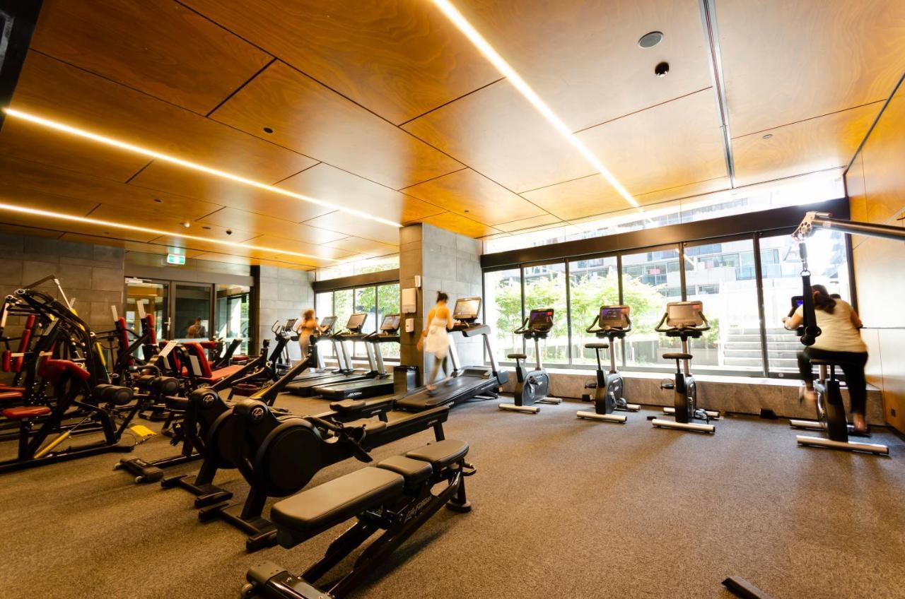 2Br Cbd Pad, City Views, Free Parking, Pool, Gym 멜번 외부 사진