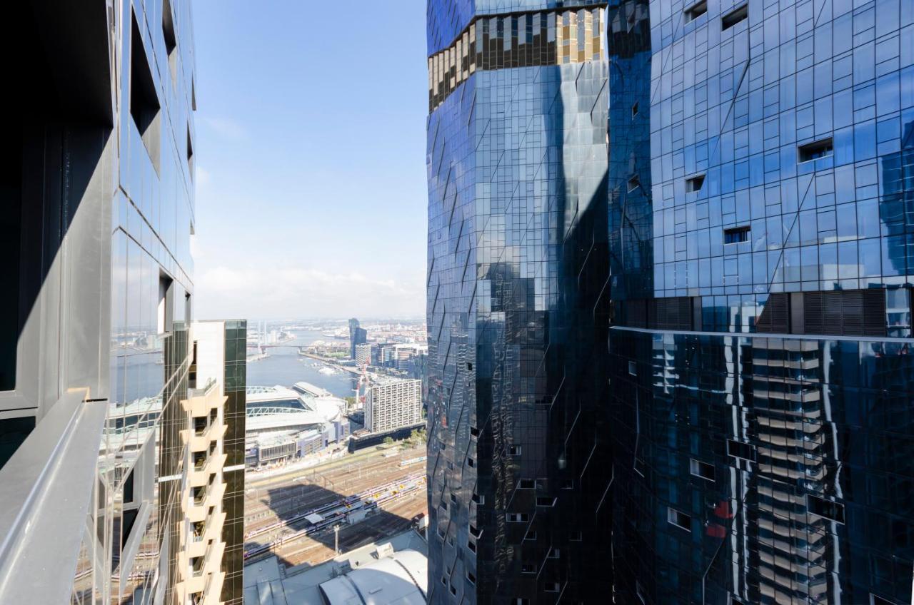 2Br Cbd Pad, City Views, Free Parking, Pool, Gym 멜번 외부 사진
